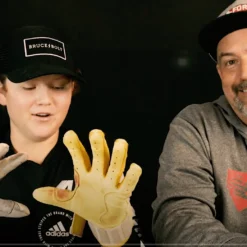 Bruce Bolt PREMIUM PRO Short Cuff Batting Gloves: Royal - High-Performance Baseball Gloves for Enhanced Grip & Comfort 14 Bruce Bolt PREMIUM PRO Short Cuff Batting Gloves: Royal - High-Performance Baseball Gloves for Enhanced Grip & Comfort -Fielding Gloves Sales BruceBoltVideo2